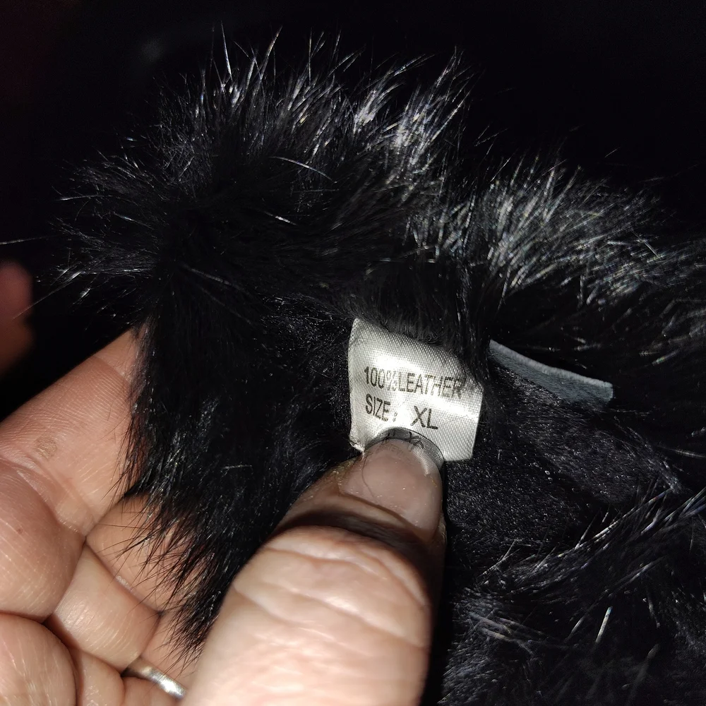 Vintage Black Real Leather Gloves W/Fur Trim - Picture 7 of 8